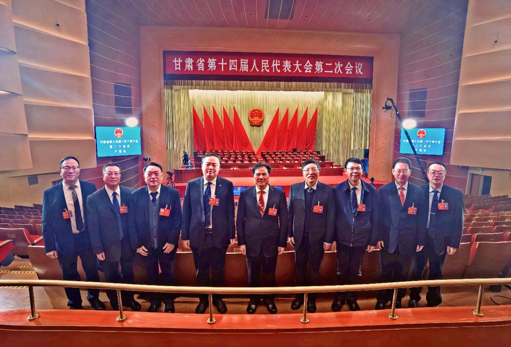 春回大地